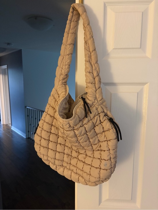 Free People Handbags - Quilted Beige Shoulder Bag - Free People Movement